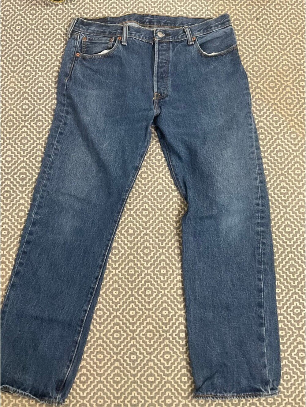 Levi's 501 dark blue jeans 35x30 vintage button fly straight